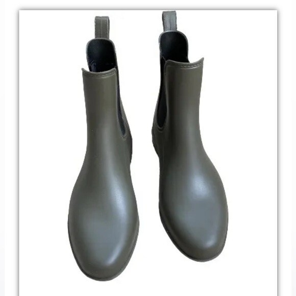 Target Women's Chelsea Rain Boots Military Green Khaki Size 7 Waterproof - Picture 2 of 9
